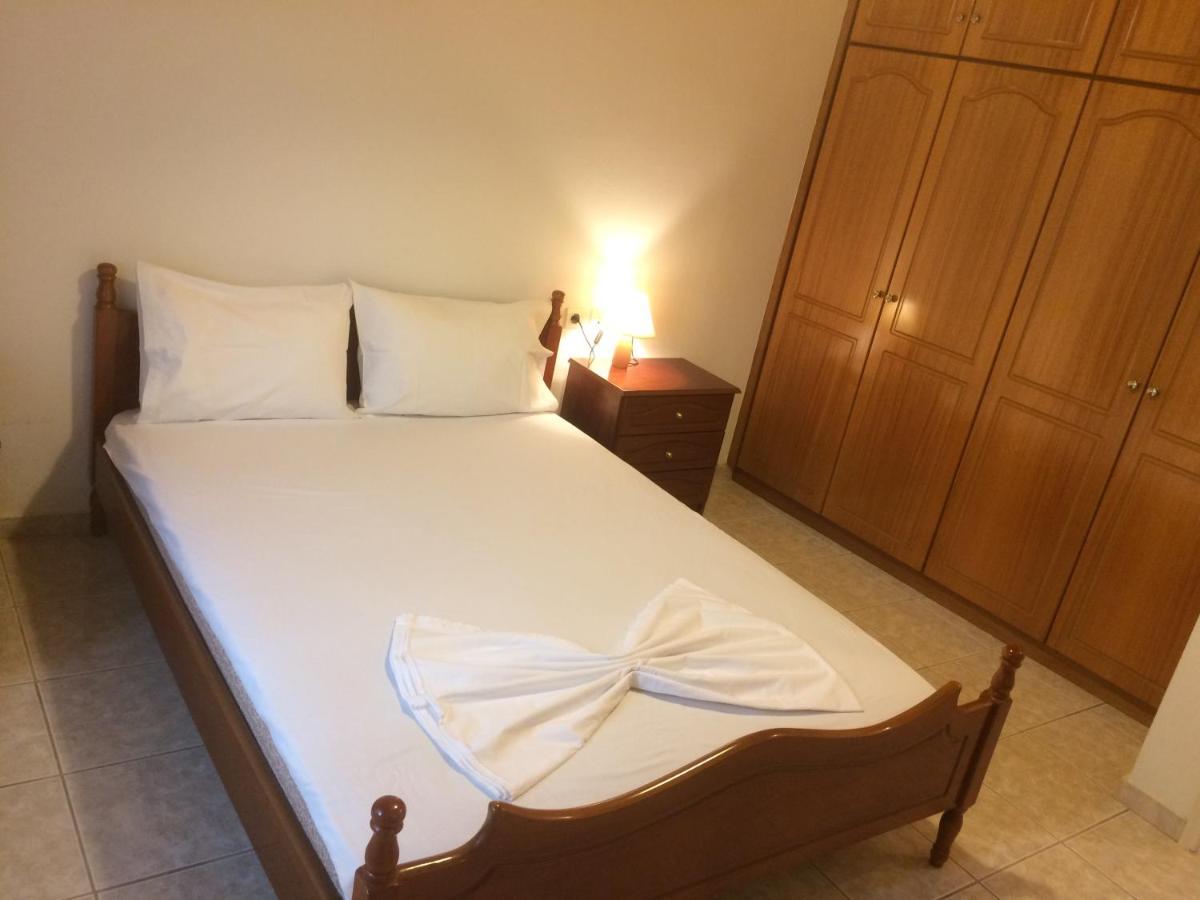 Guesthouse "Athina" Elliniko  Eksteriør bilde